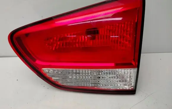 KIA Carens III Rear/tail lights 92404A4010