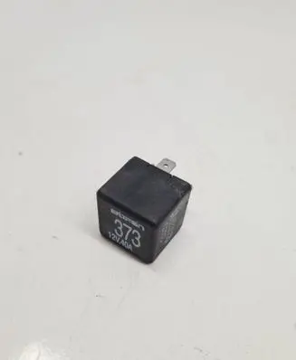 Audi A4 S4 B7 8E 8H Other relay 8D0951253A 373