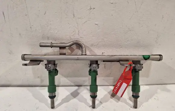 Dacia Sandero III Fuel main line pipe 175204021R