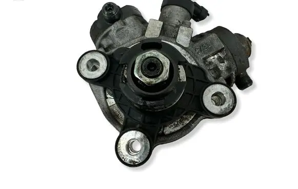Volvo XC60 Fuel injection high pressure pump 31272896