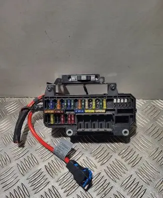 BMW 7 E65 E66 Fuse module 6113690583 10688710