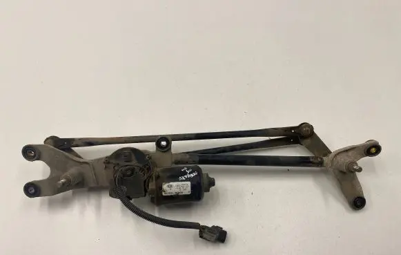 Front wiper linkage and motor