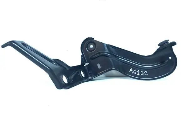 Audi A6 S6 C6 4F Intercooler pipe mounting bracket 4F0145813F