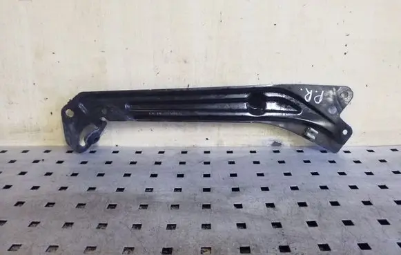 Skoda Yeti (5L) Radiator support slam panel bracket 5L0805931