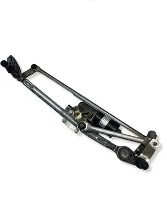 BMW 3 E92 E93 Front wiper linkage and motor 61617161711 7161711 6978263
