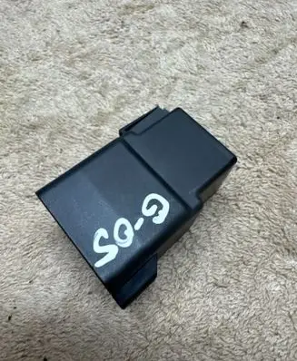 BMW X5 G05 Coolant fan relay 9207913 4233952C