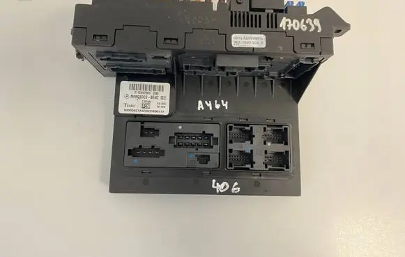 Mercedes-Benz CLS C219 Fuse module 2115457001
