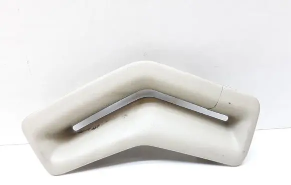 Volvo V70 Seat belt trim 