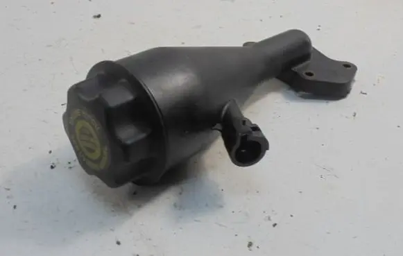 Jeep Grand Cherokee (WJ) Oil fill pipe 62244E