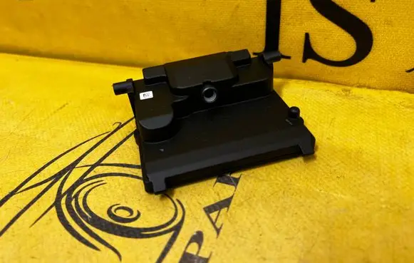 Windshield/windscreen camera