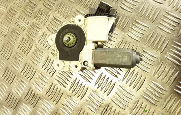 Opel Signum Rear door window regulator motor 0536007701