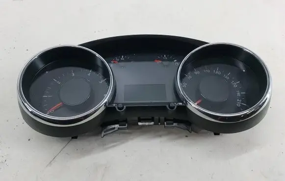 Peugeot 5008 Speedometer (instrument cluster) 9666174880