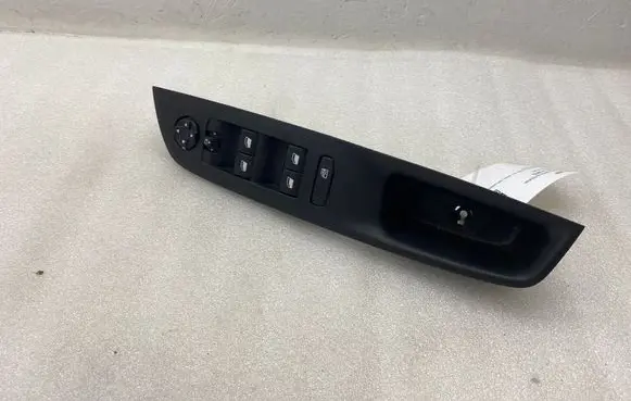 Opel Mokka B Electric window control switch 9835153980 98349233ZD
