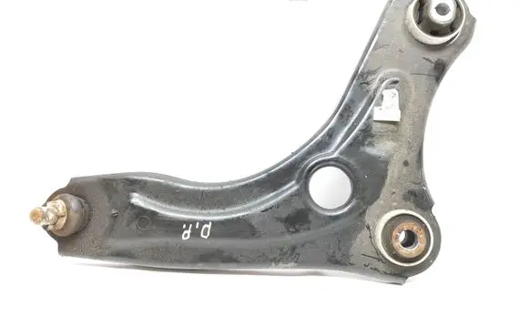 Dacia Sandero Front lower control arm/wishbone