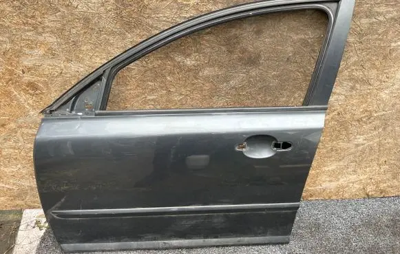 Volvo V50 Front door