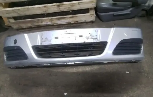 Opel Astra H Front bumper