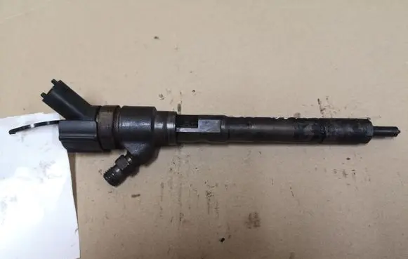 KIA Sportage Fuel injector 0445110258