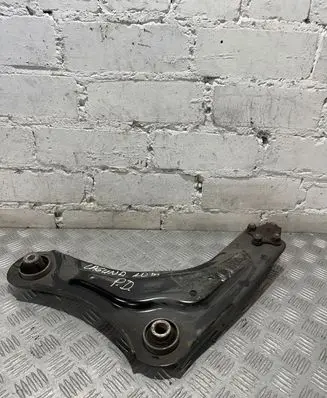 Renault Laguna III Front lower control arm/wishbone