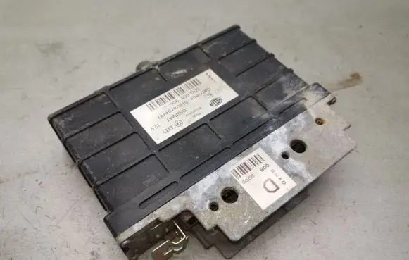 Audi 80 90 S2 B4 Gearbox control unit/module 097927731