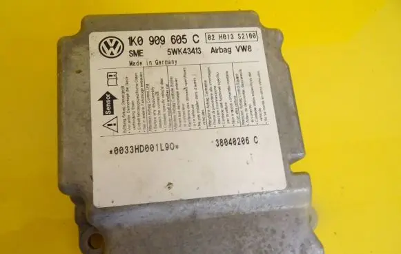 Seat Toledo III (5P) Airbag control unit/module 1K0909605C
