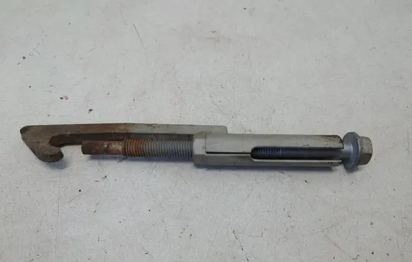 Mercedes-Benz Sprinter W906 Spare wheel bolt 