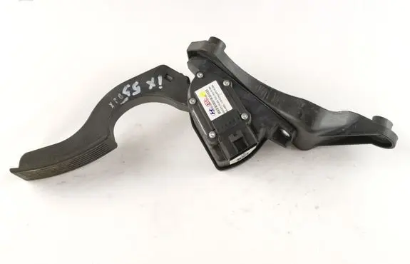 Hyundai ix 55 Accelerator throttle pedal ECP0145A3J100