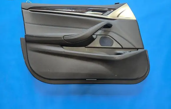 BMW 5 G30 G31 G38 Front door card panel trim