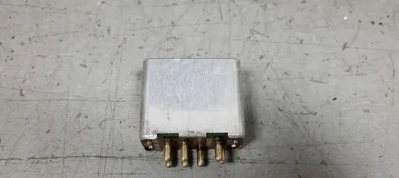 Mercedes-Benz 200 300 W123 Window wiper relay 0335320014