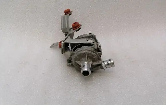 Porsche Taycan 9J1 Electric auxiliary coolant/water pump 9J1965567F