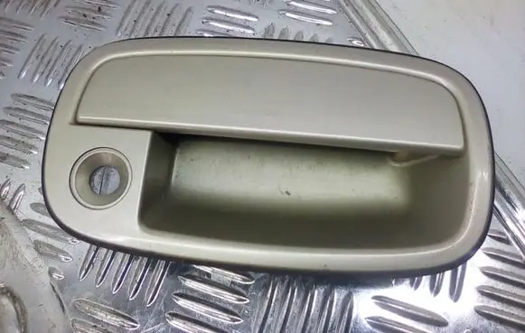 KIA Sportage Front door lock OK08A58410