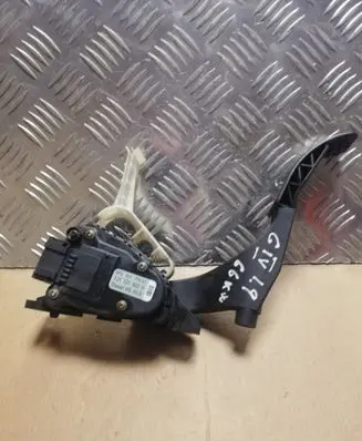 Volkswagen Golf IV Accelerator throttle pedal 1J1721503H 6PV00777001