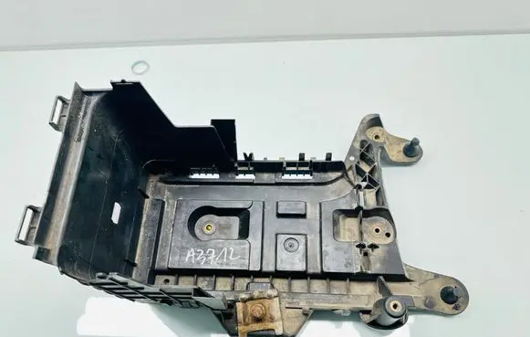 Volkswagen Golf Plus Battery tray 1K0915333