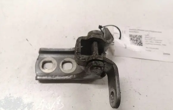 Opel Astra J Front door upper hinge