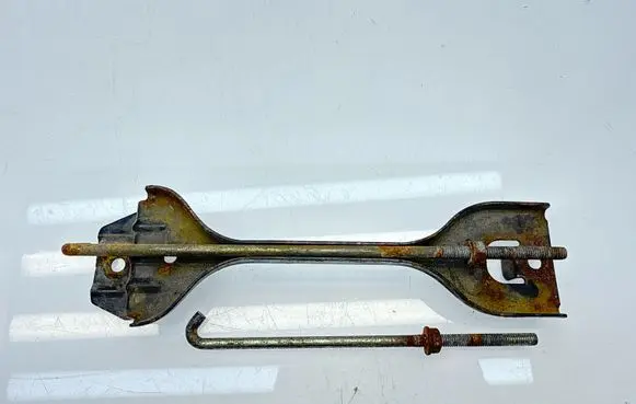 Subaru Legacy Battery bracket 
