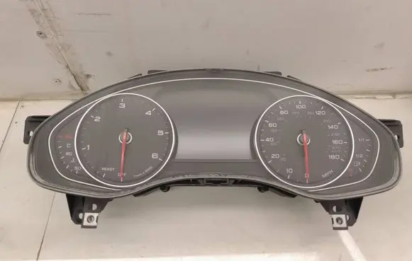 Audi A6 C7 Speedometer (instrument cluster) 4G8920987R