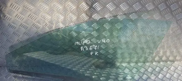 Volvo S40, V40 Front door window glass four-door