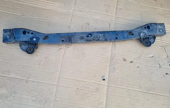 Opel Insignia B Radiator support slam panel 39143306