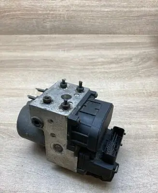 Volvo S40, V40 ABS Pump 0273004224 30857585 0265216462