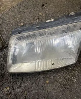 Volkswagen PASSAT B5 Headlight/headlamp