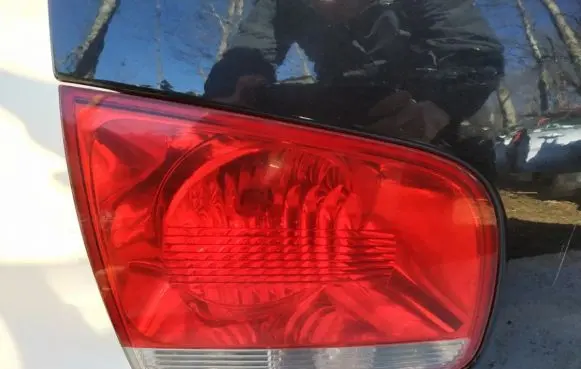 Volkswagen Touareg I Tailgate rear/tail lights