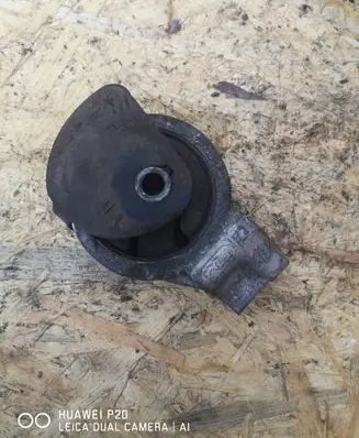 Mitsubishi Space Star Engine mount bracket 3318030