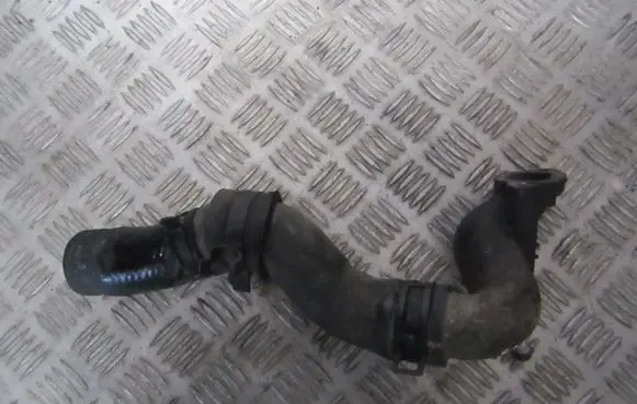Toyota RAV 4 (XA20) Engine coolant pipe/hose
