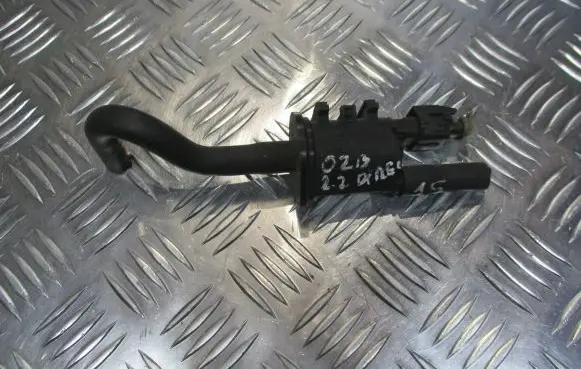 Opel Zafira B Valve vacuum 24404048