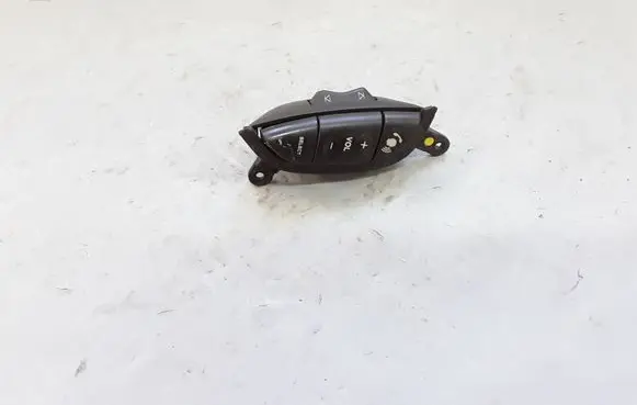 Jaguar S-Type Steering wheel buttons/switches 2W9314K147AA