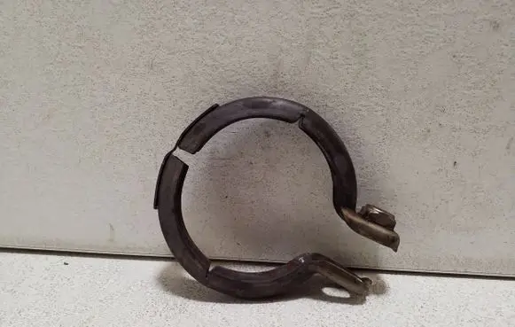 Mercedes-Benz CLS C218 X218 Muffler pipe connector clamp A2034900641