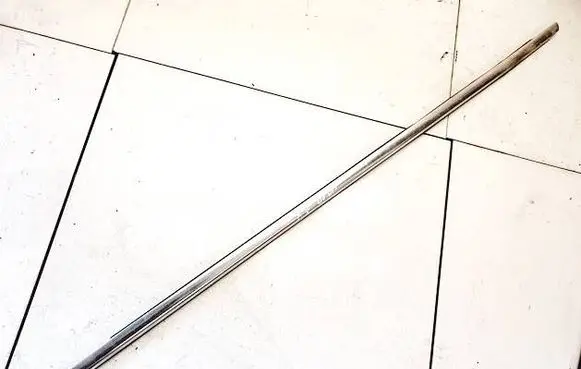 Skoda Superb B5 (3U) Front door glass trim molding 3C4837475B