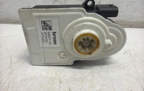 BMW X1 F48 F49 Intake manifold valve actuator/motor E05077102 15122021 20729192