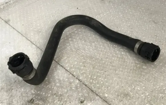 BMW 5 E60 E61 Engine coolant pipe/hose