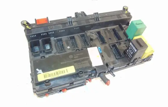 Land Rover Range Rover L322 Fuse module YQE500380 7H4214N030FA