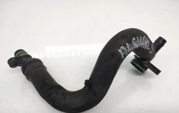 Skoda Fabia Mk3 (NJ) Breather/breather pipe/hose 04E103202F 04e103175d